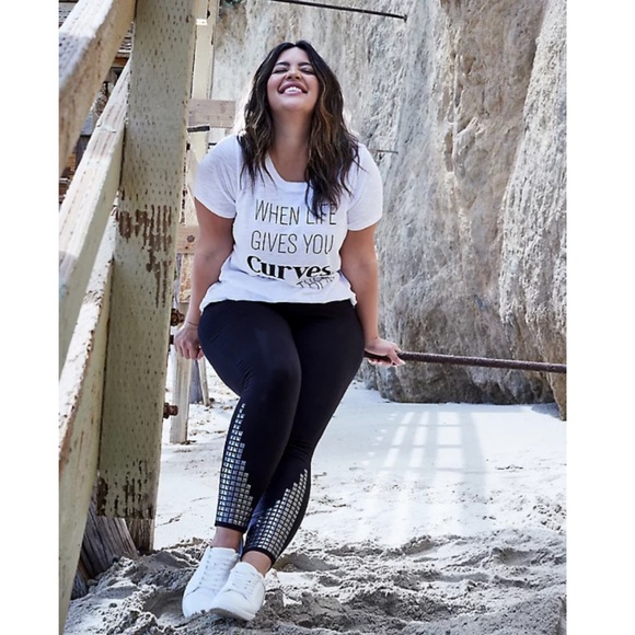 Torrid WHEN LIFE GIVES YOU CURVES SLIM FIT CREW TEE - SLUB WHITE - Picture 5 of 10